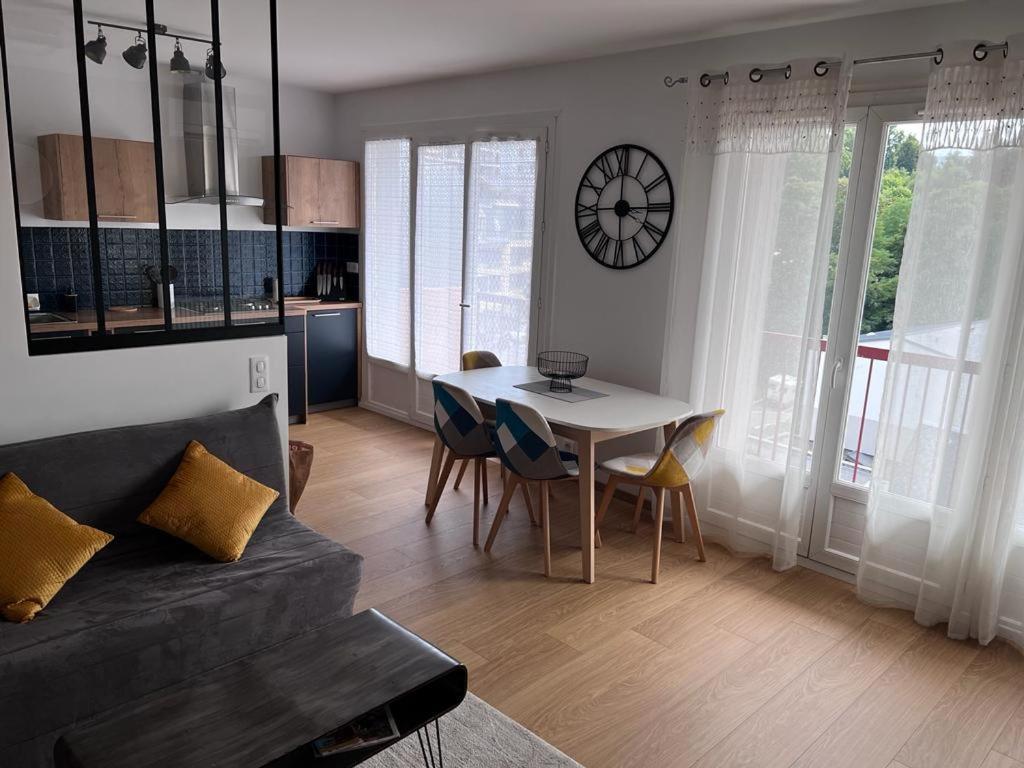 T2 Centre Ville, Soulages, Amphitheatre - Wifi Clim Balcon Parking Rodez Bagian luar foto