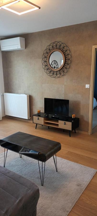 T2 Centre Ville, Soulages, Amphitheatre - Wifi Clim Balcon Parking Rodez Bagian luar foto